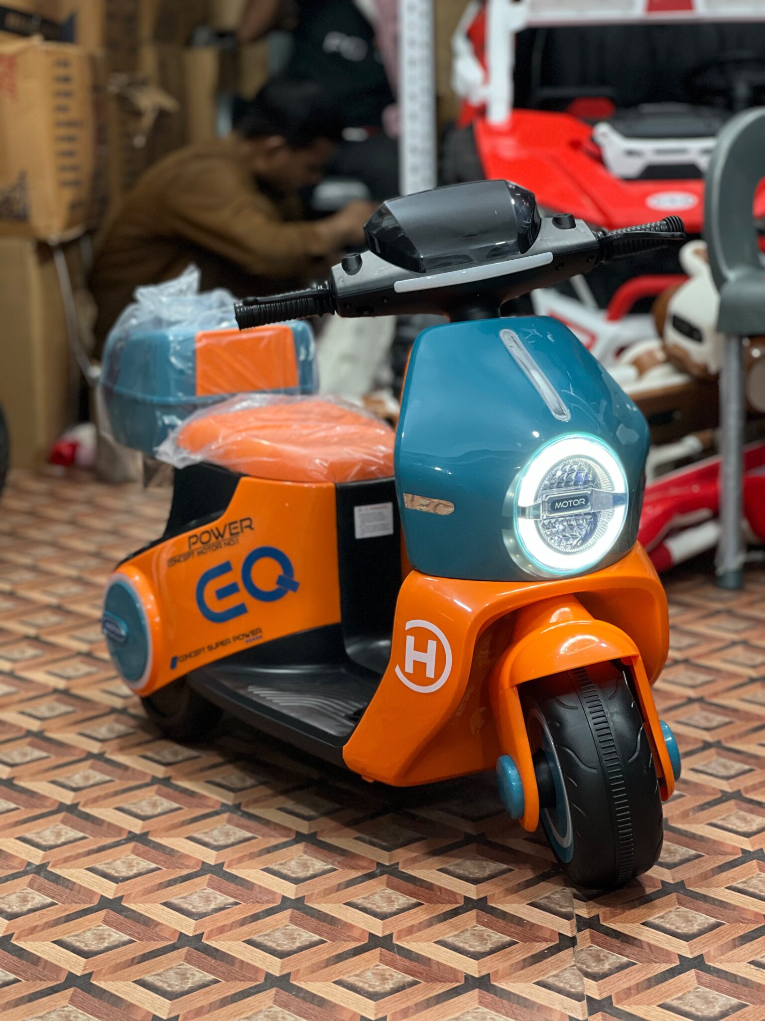 Kids Futuristic EQ Vespa